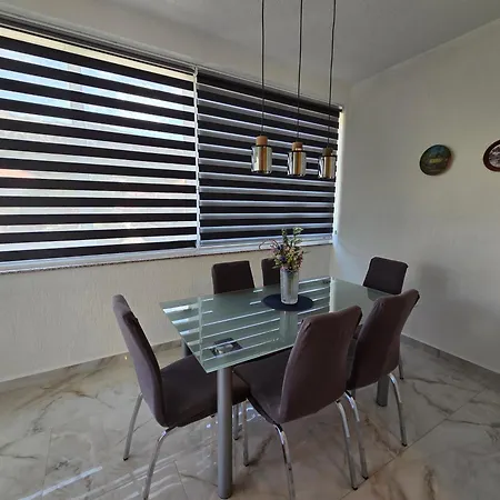 Antonio Apartment *