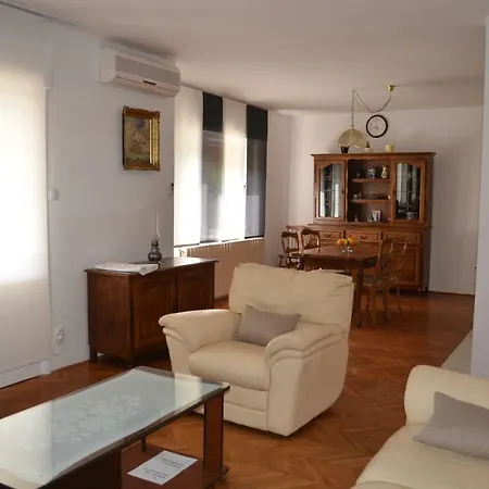 Antonio Apartment *